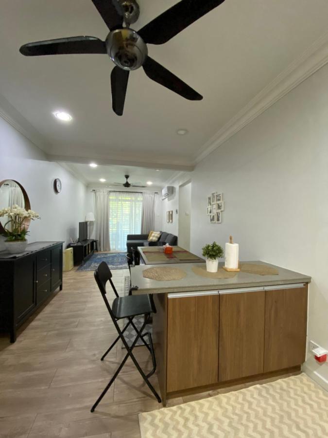 Homestay Hana Senawang Seremban Buitenkant foto